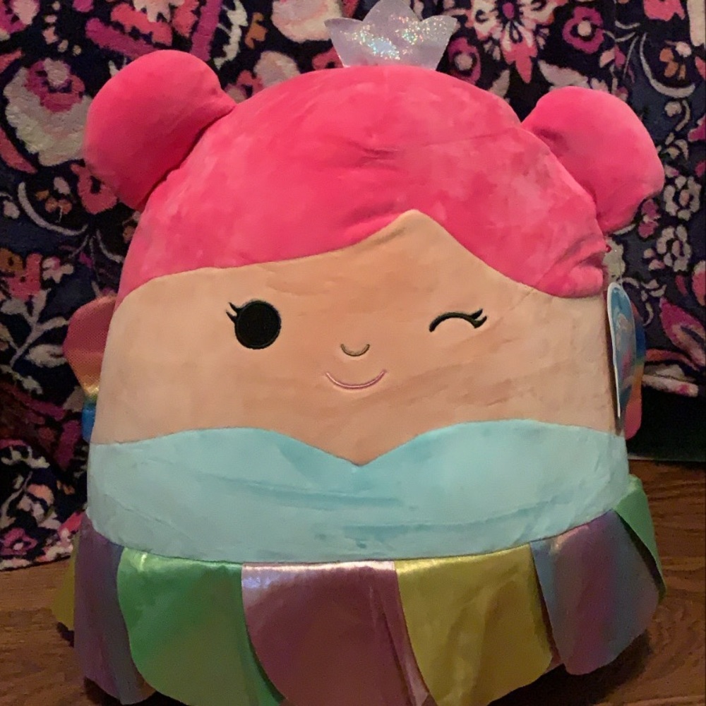 Squishmallow 16” Esmina